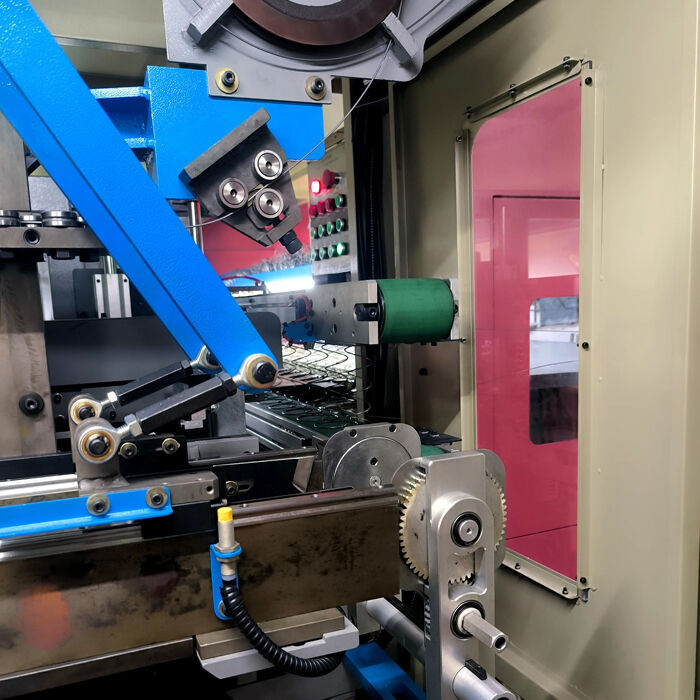 1.3-1.6mm ligne de matelas de fil de diamètre avec ressort Bonnell et 4-7 enroulements