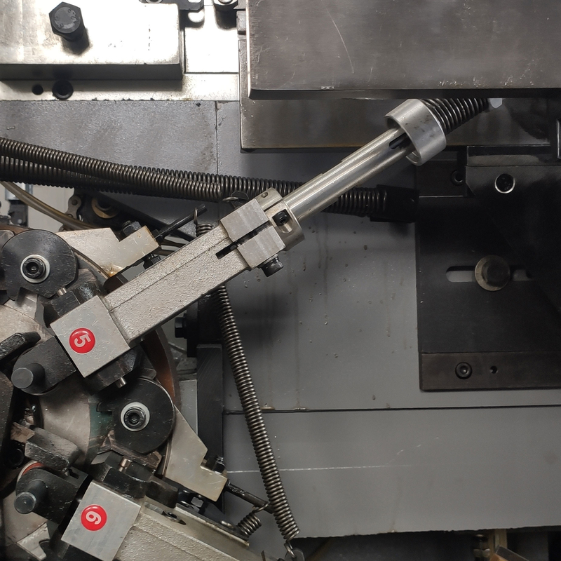 Chaîne de production de sommier de fil du diamètre 1.8-2.5mm machine de torsion qui fait des ressorts